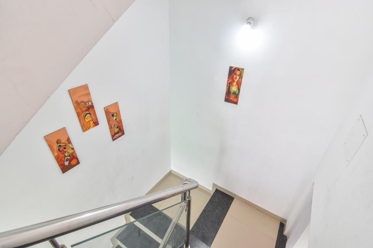 Empyrean Stays Ll Goodluck Bungalow Ll 2Bhk Ll Pool Ll Lonavala Exteriör bild